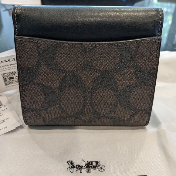 Coach Signature Smooth Leather & Coated Canvas Wallet New with Gift Box ❤️ - Picture 6 of 9